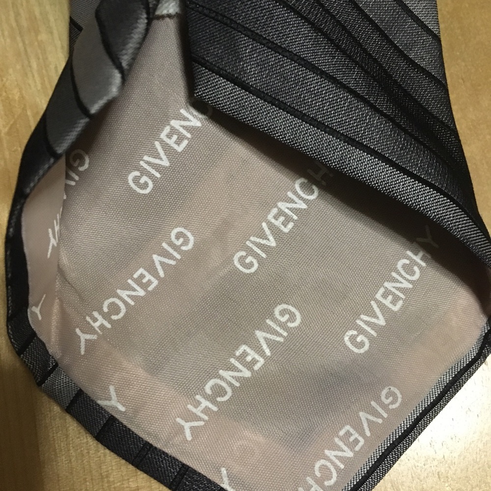 Givenchy Necktie - Picture 5 of 6